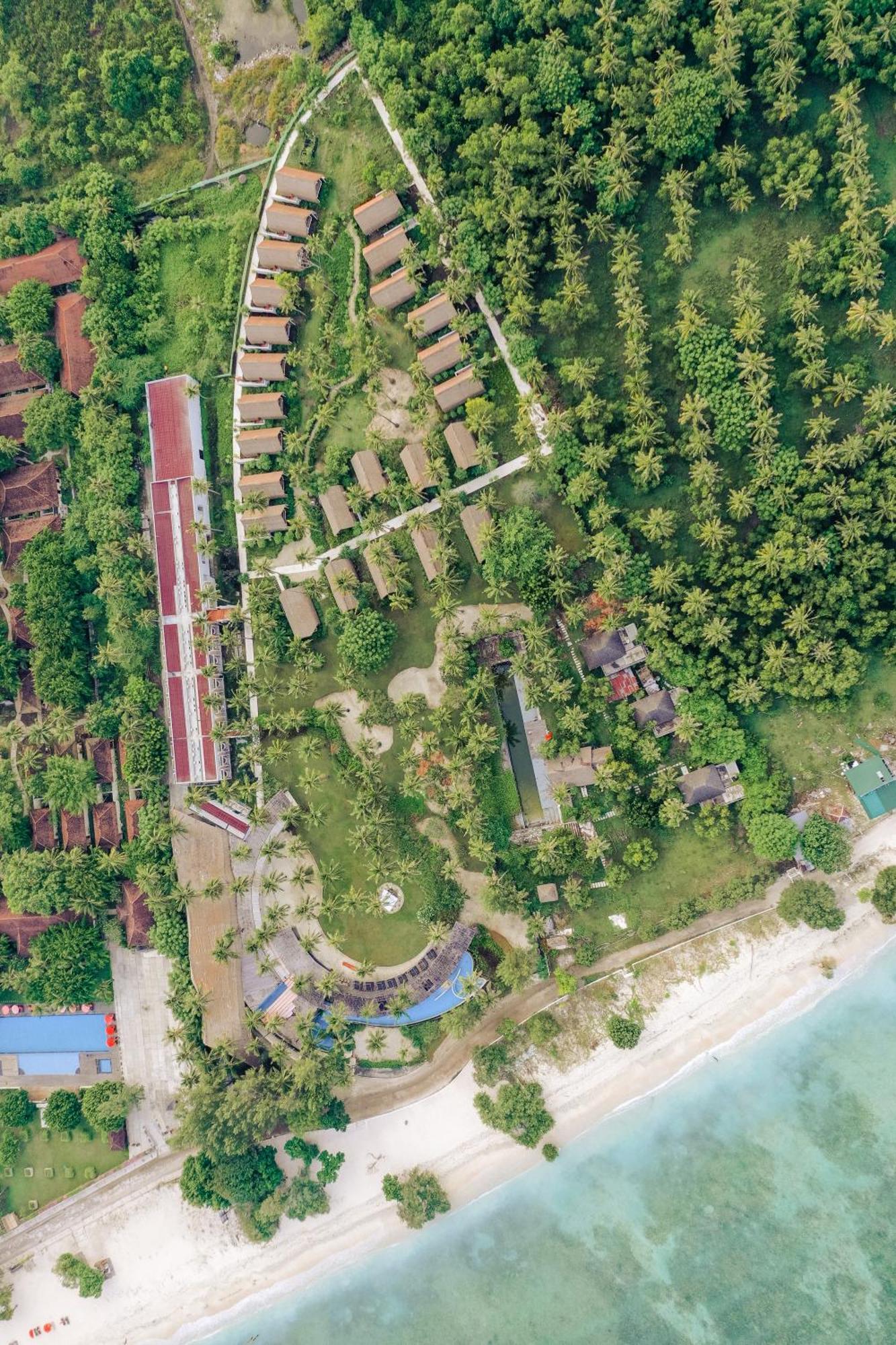 Lumi Hotel 4*